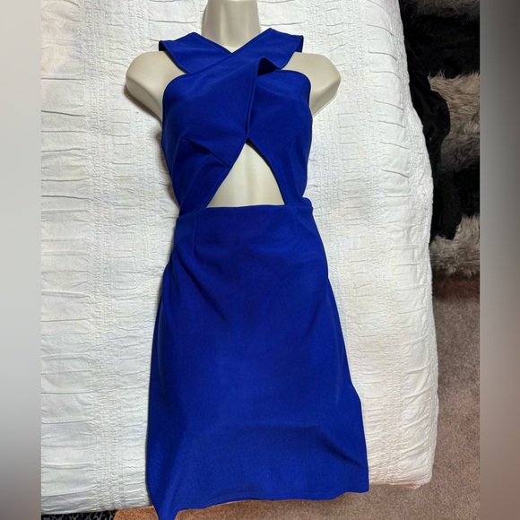 ⭐️Royal Blue Dress as seen on The Bachelor⭐️ - Picture 1 of 6